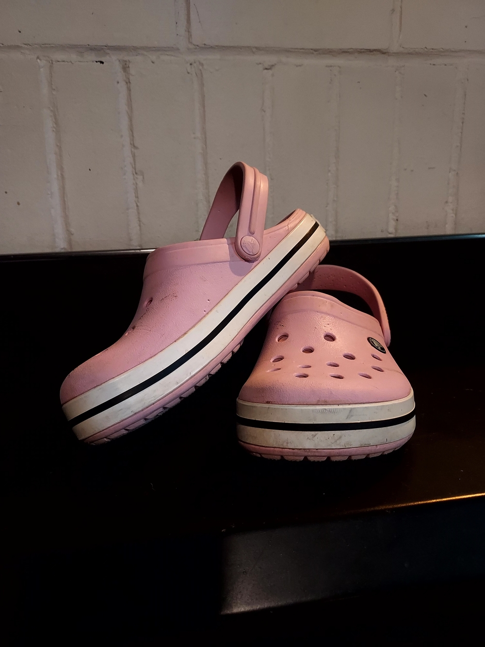 CROCS W6/M4 Pink Classic Clog Sandals with Heel Strap